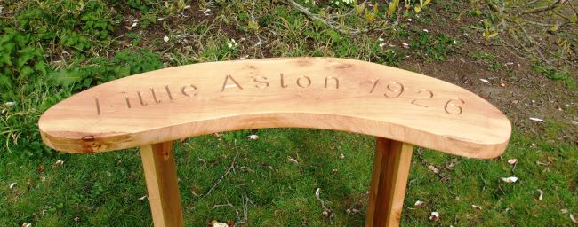 Curved Oak Memorial Bench - 4ft