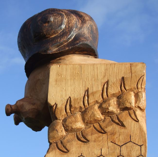 Bug Totem in Oak