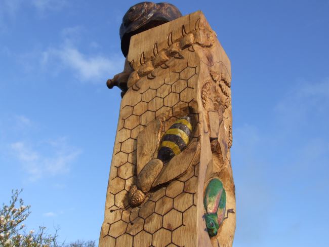 Bug Totem in Oak